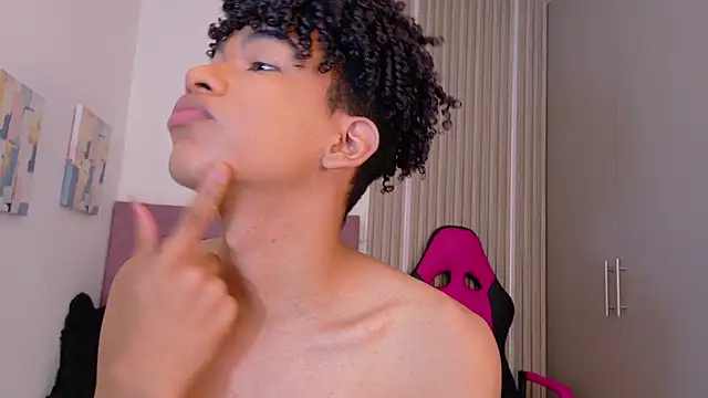 Ivone Rose  online show from October 29, 12:30 pm