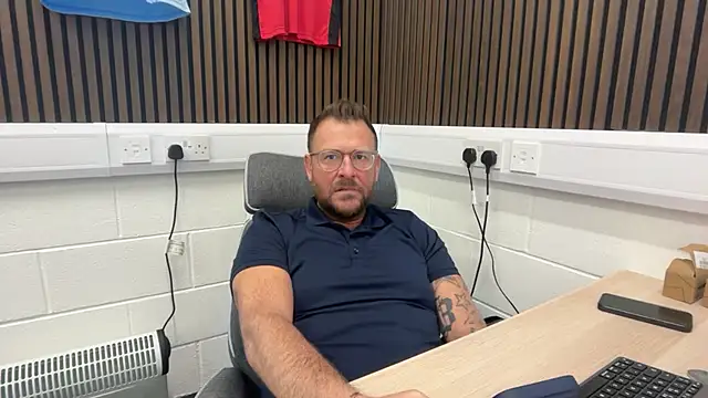 bilf1978 online show from February 17, 7:40 am