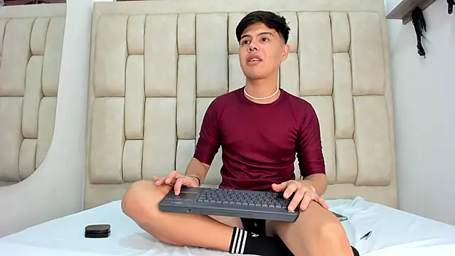 Felipe Cold online show from November 11, 6:18 am