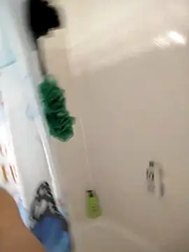 ernin2865 online show from March 19, 2:26 am