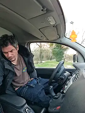 twitshe online show from February 20, 6:59 am