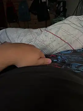 calientepalasmamis online show from March 17, 1:13 pm