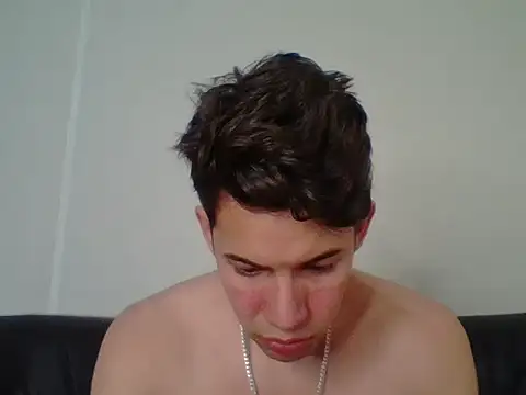 Maxtaylor18 online show from November 4, 2:34 am