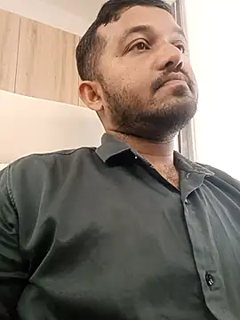 Snapshot of VJ17 chatting on October 7, 5:44 am VJ17 online show from October 7, 5:44 am