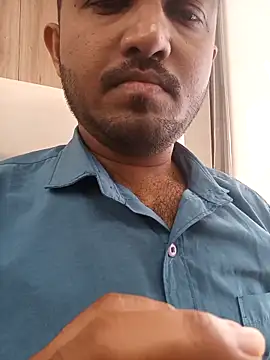 Snapshot of VJ17 chatting on September 30, 5:02 am VJ17 online show from September 30, 5:02 am