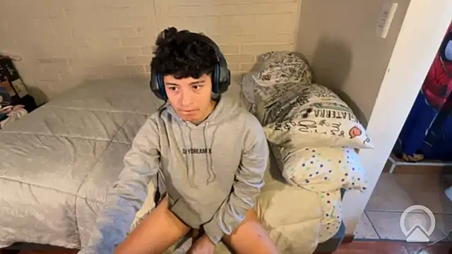 feeelipe2007 online show from February 15, 7:11 pm