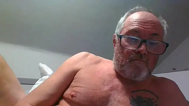 naughtygrandad1 online show from February 23, 7:04 pm