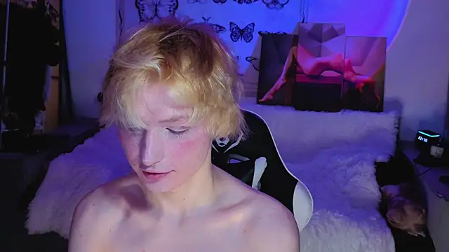 Your avatar online show from November 13, 7:40 pm