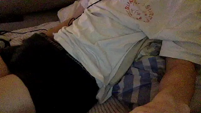 Breezydicksn online show from November 21, 7:46 pm