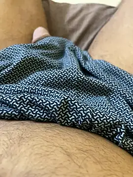 Johncockhot13690 online show from April 7, 7:25 pm