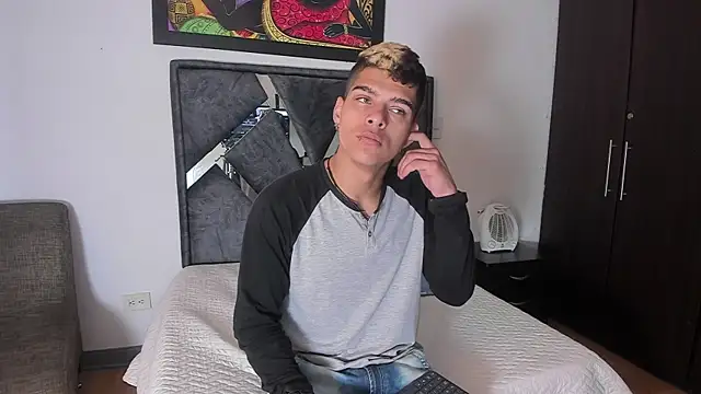 wyatt 3 online show from October 17, 3:16 pm