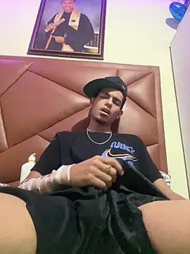 Snapshot of Adonis_WB chatting on September 25, 7:07 am Adonis WB online show from September 25, 7:07 am