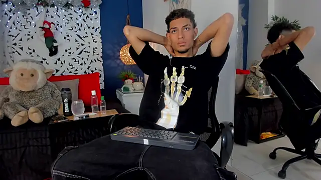 Adonis WB online show from December 14, 4:30 am