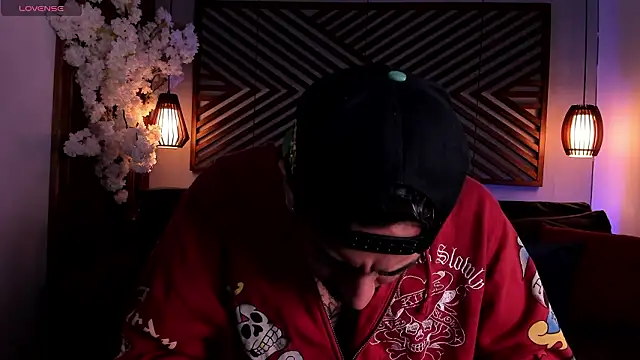 Donovan Desmond online show from March 12, 6:32 am