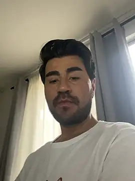 ThomassBrooks online show from February 26, 10:11 pm