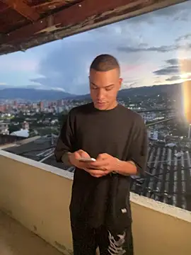 AlphaMasterXxx online show from October 13, 11:00 pm