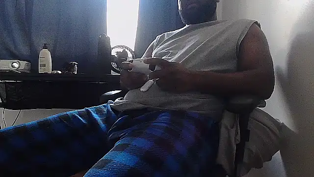 ObeyTheView online show from April 25, 6:05 pm