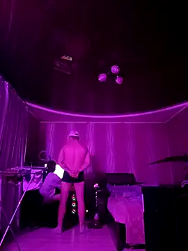 IVANUCHSEX online show from March 12, 11:01 pm