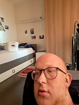 geilerd122 online show from October 18, 1:05 pm