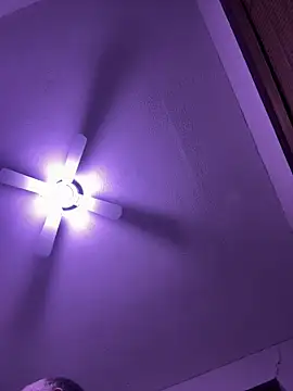 Dallasbest214 online show from April 8, 9:19 am