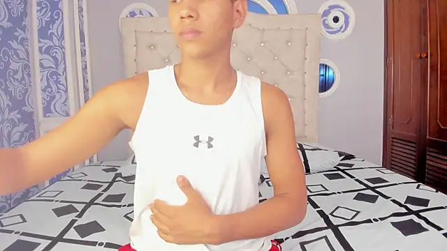 KingStark  online show from December 14, 4:41 am