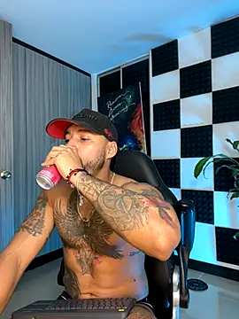 Snapshot of Nikola_Hank chatting on September 14, 7:10 am Nikola Hank online show from September 14, 7:10 am