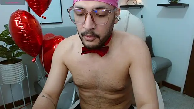   Damian    online show from September 20, 11:16 pm