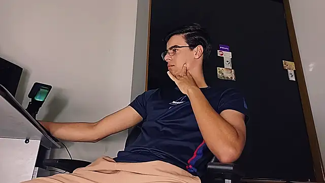 ThbxToyou online show from October 26, 10:01 pm