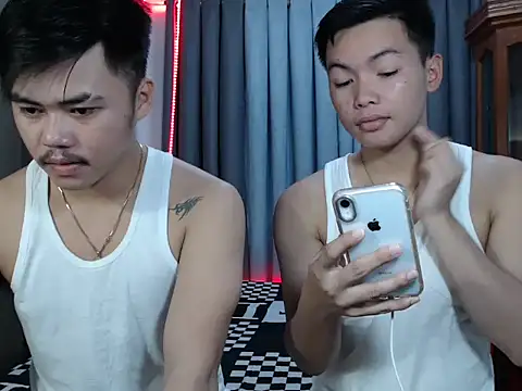 hot emman online show from November 7, 5:00 am