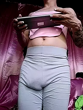 oxxy jean online show from November 30, 8:00 pm