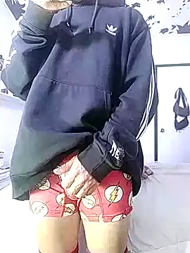 oxxy jean online show from December 18, 10:28 pm