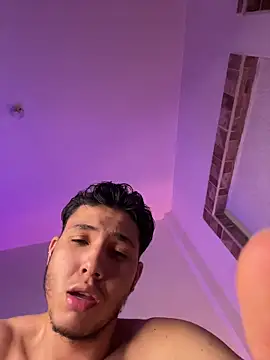 max valiant1 online show from November 17, 7:17 pm