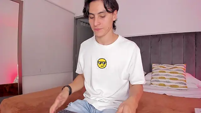 AlexanderHall online show from October 4, 8:57 pm