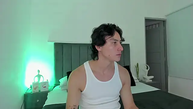 AlexanderHall online show from September 8, 5:56 pm