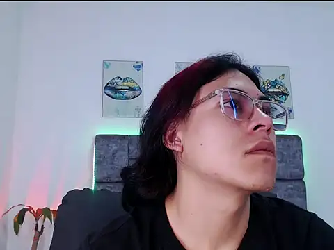 dirty model online show from January 17, 3:26 pm