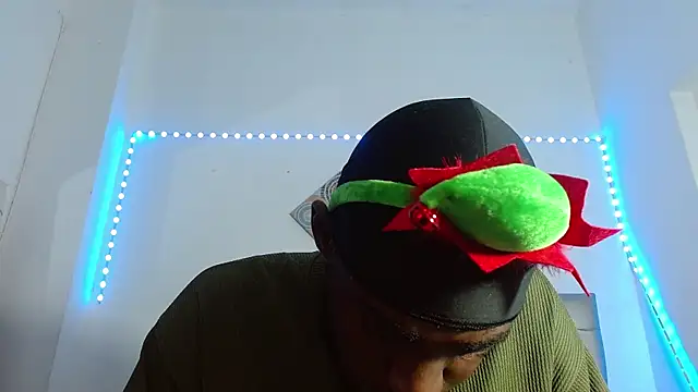 eebony stallion online show from December 17, 12:07 am