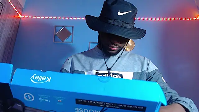 eebony stallion online show from February 26, 3:19 am