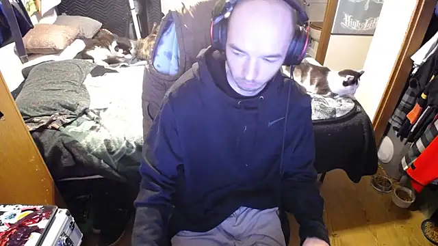 womenhateme69 online show from March 12, 4:09 am