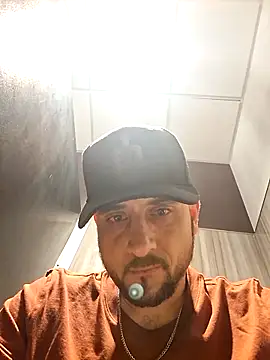 Sincity138613 online show from March 18, 12:52 pm