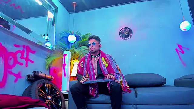 Snapshot of dennis_cox1 chatting on September 14, 6:48 am dennis cox1 online show from September 14, 6:48 am