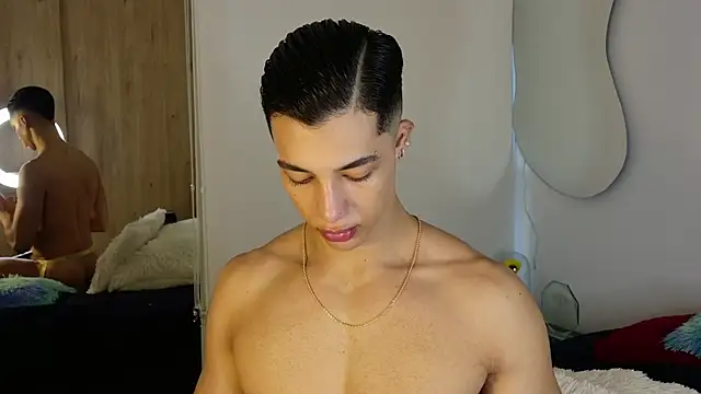 Troye Williams online show from April 21, 11:27 am