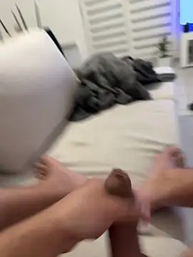 julienCr7 online show from March 25, 6:12 pm