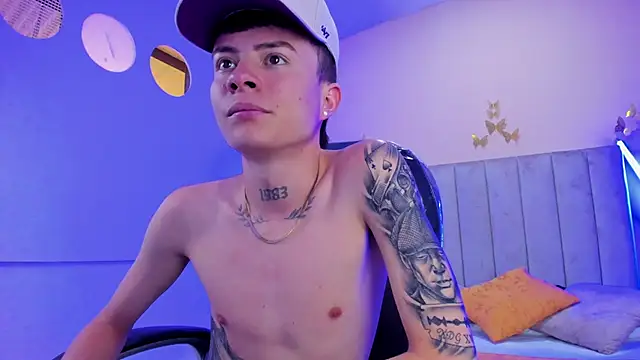 Nascary Fox online show from December 13, 7:53 pm