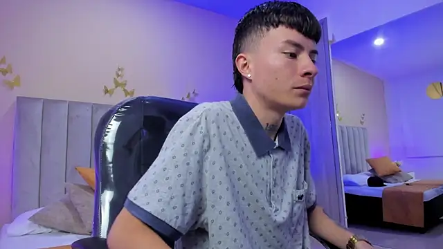 Nascary Fox online show from January 7, 7:41 pm