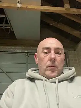 Richmcgee online show from February 28, 8:30 pm