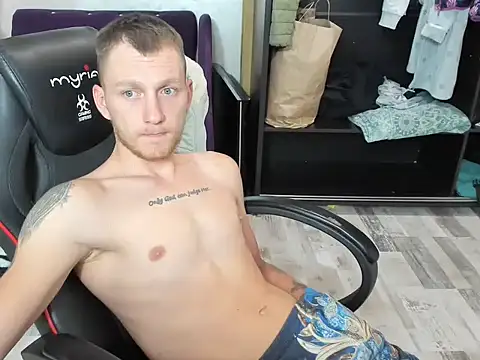 Hugee1Dick online show from October 25, 10:55 pm