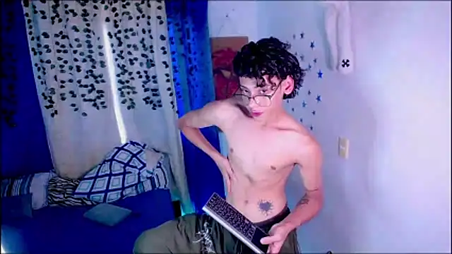 Thedoll ethan7 online show from March 19, 10:24 pm