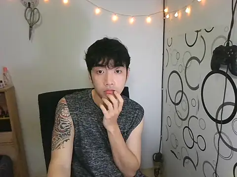 moaman190 online show from October 17, 9:19 pm