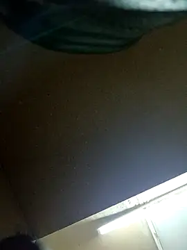 Cubbybear00 online show from October 10, 3:33 am