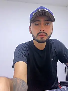 cristopher wallacee online show from November 3, 8:54 pm